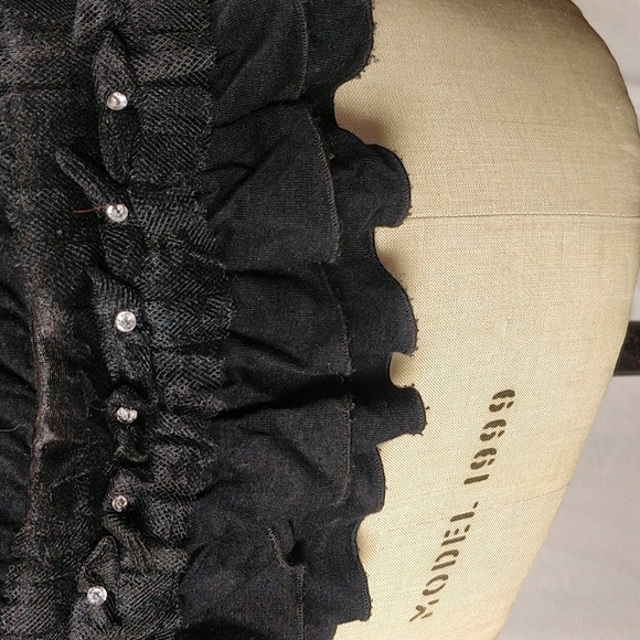 Boatneck top with ruffles hem and sleeves - Picture 5 of 5